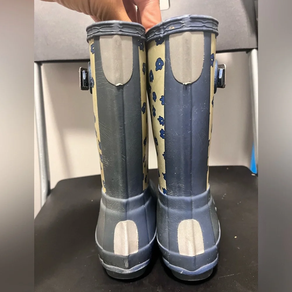 Hunter Kids Blue and Cream Floral Rain Boots